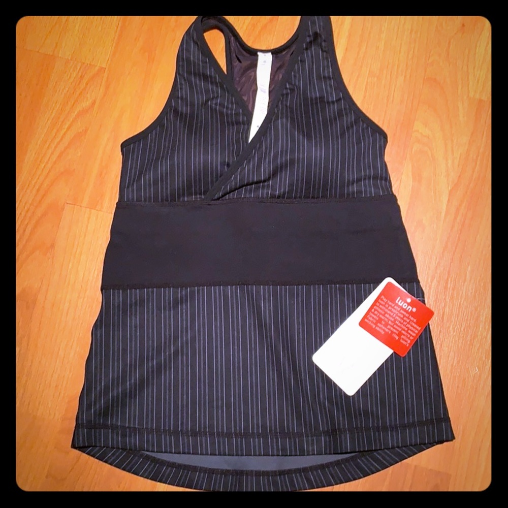 Rare NWT (8) Lululemon Origami Deep V Tank II *G